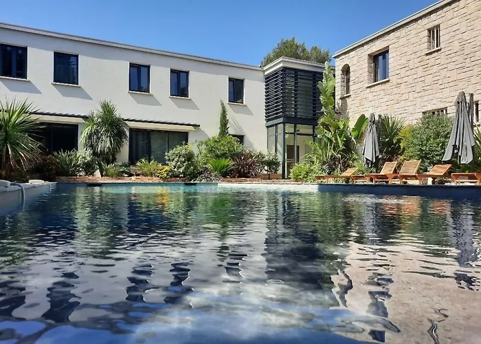 Hotel Particulier Cassis Parking Gratuit Piscine Chauffee