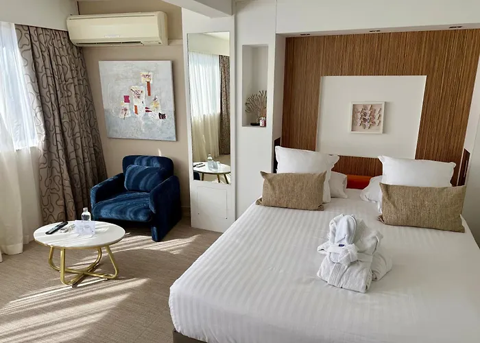 Best Western Plus Hotel La Rade Cassis